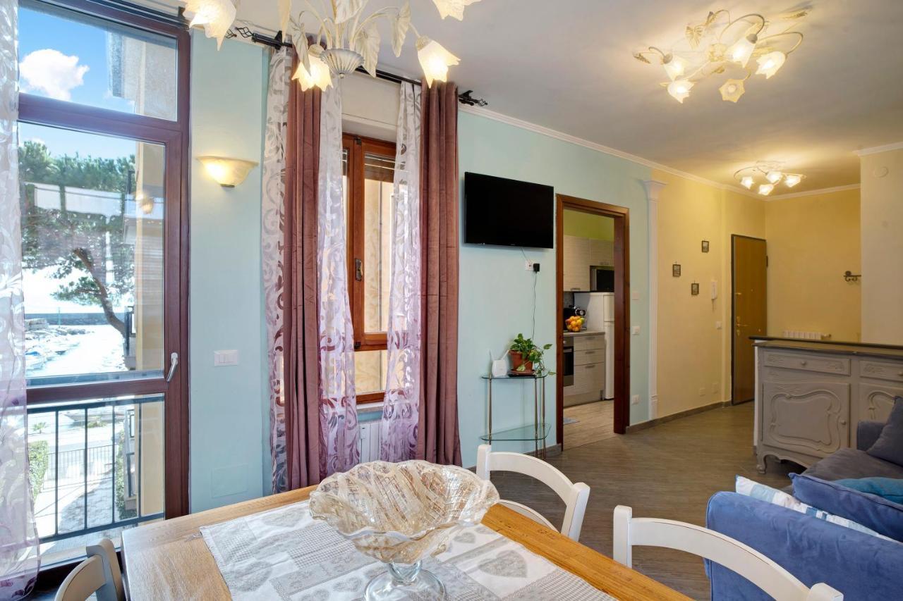 Casa Laura Elena Apartment San Bartolomeo Al Mare Exterior photo
